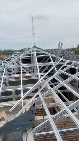 Menerima pemasangan plafon PVC, gibsum rangka baja,