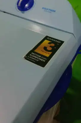 Mesin cuci dua tabung