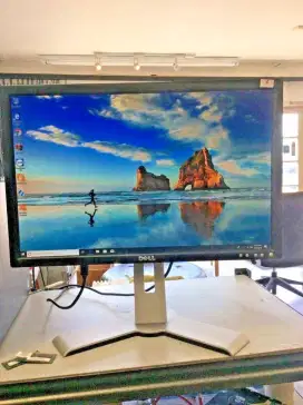 Monitor Dell 22 Inch Fullset PC CCTV DVR