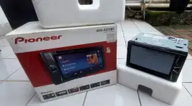 Head Unit Pioneer AVH G215 BT like New