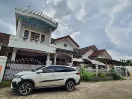 Rumah Griya, alang-alang lebar,