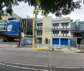 Disewakan Ruko 3 Lantai, Luas 126m2 di sebrang Gandaria City