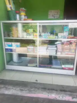 Etalase panjang 1,5 Meter