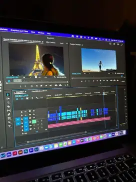 *Kami membutuhkan segera Video Editor!*