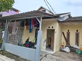 Dikontrakkan Rumah Driyorejo Kota Baru Desa Petiken
