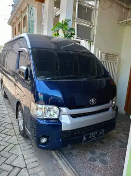 Toyota hiace comuter MT diesel biru