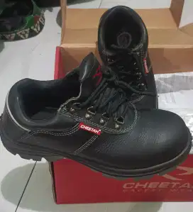 Jual sepatu safety cheetah 7012 H murah