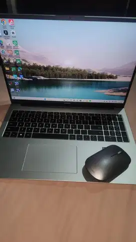 Huawei matebook d 16 i 5