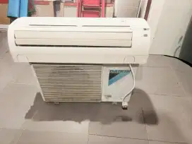 Beli AC bekas rusak