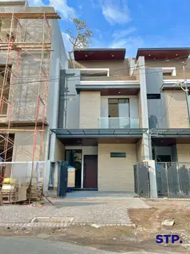 3 unit! Townhouse mewah 3 lantai di Pakis Tirtoasri Tipe Typical