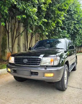 SAHARA-UK Non Airsus CBU toyota land cruiser LandCruiser solar diesel