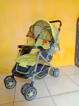 Stroller bekas, nyaman untuk bayi karena lapang