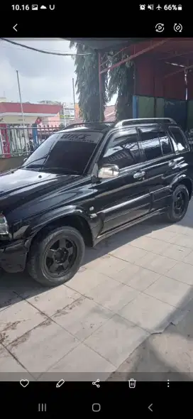 Suzuki Eskudo rumahan