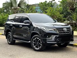 Toyota Fortuner 2.8 GR Sport 2022 Diesel Solar