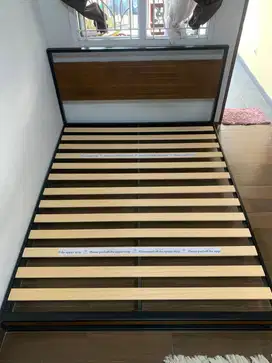 Dipan Tempat Tidur Minimalis Zinus Suzanne 160x200 Queen