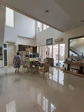DIJUAL RUMAH DIAN ISTANA PARK AVENUE MODERN MINIMALIS TERAWAT MURAH