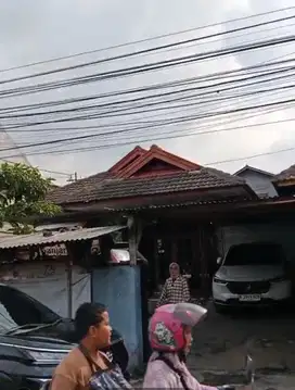 Dijual tanah yg masih terdpt rumah lama LT 480 m2 di cilandak jak sel.