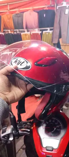 Helem kyt kaca baru ganti seperti baru