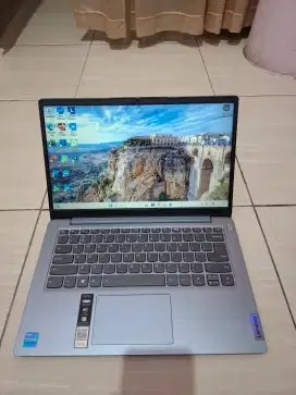 Laptop Lenovo ideapad 3 14IML05 Core