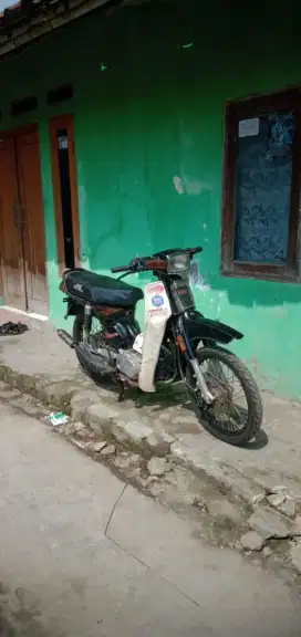Suzuki bravo rc100