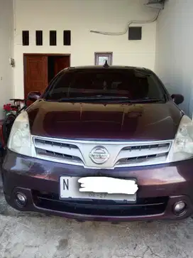 Nissan Grand livina 2012 Bensin