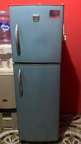 kulkas 2 pintu mrk sharp