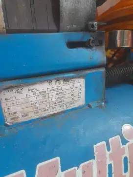 Kompresor MULTIPRO 1HP 25 liter