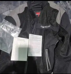 Jaket motor bahan DAinese AIR_ FLUX D1