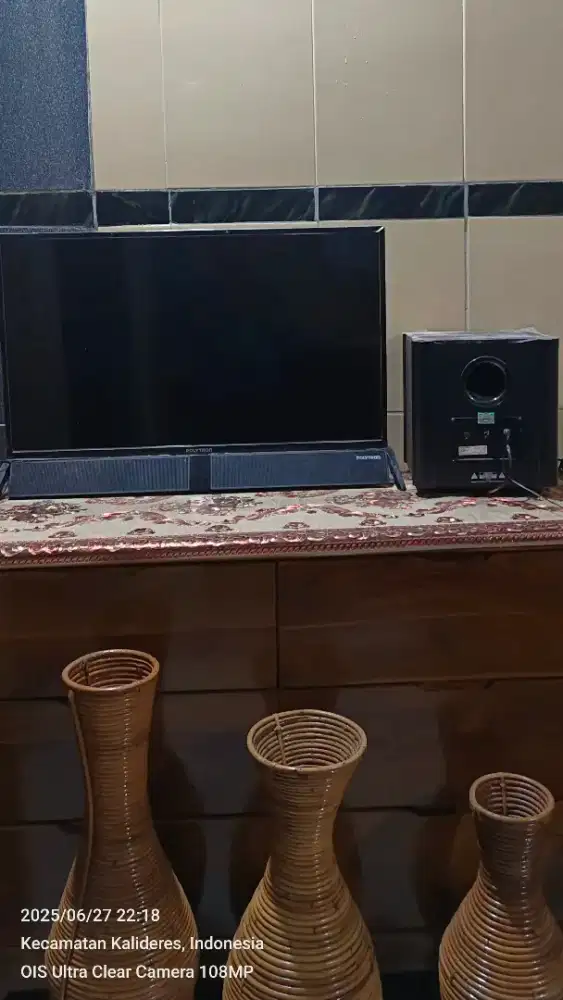 Polytron Soundbar Android 32Inc