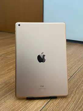 Dijual Cepat iPad 7th Gen 128GB WiFi - LCD Rusak Kena Air, Fisik Mulus