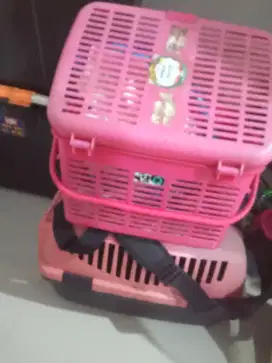 Pet cargo dan keranjang