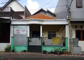 Rumah di Jambangan Baru Surabaya Dekat Kampus UNMER