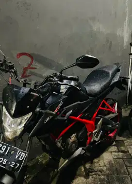 JUAL MURAH CB150R V2 2017