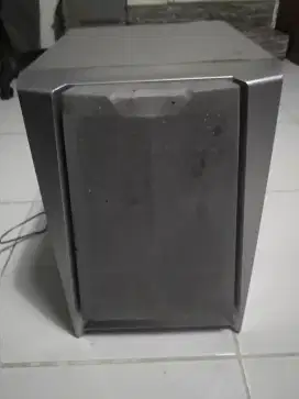Sub wofer pasif 2 coil merk JVC