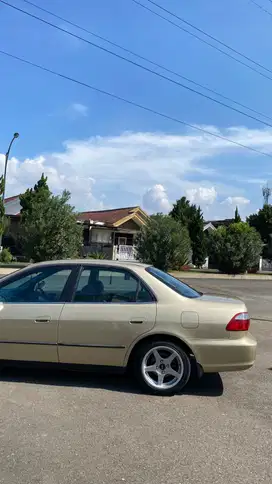 Honda Accord 1999 Bensin