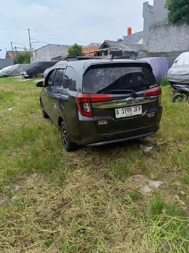 Daihatsu Sigra R mt 2023