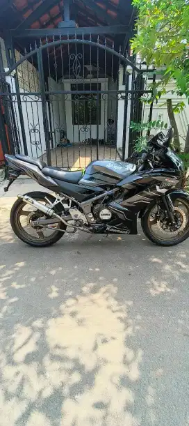 Kawasaki ninja Rr 2015 SE grey