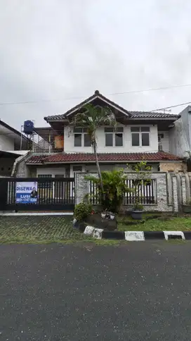 Rumah Besar Di Pulau Putri Moderland Tangerang