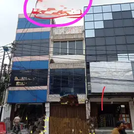 Disewakan Ruko 3 Lantai Siap Usaha Lokasi Strategis Pinangsia - Glodok