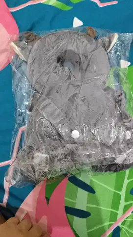 Bantal pelindung kepala model ransel