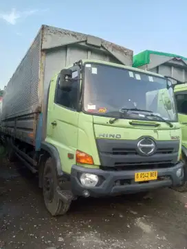 HINO WINGBOX FL235JW 2018 TRONTON 6X2 TGN1 ORIGINAL SIAP KERJA MANTAP