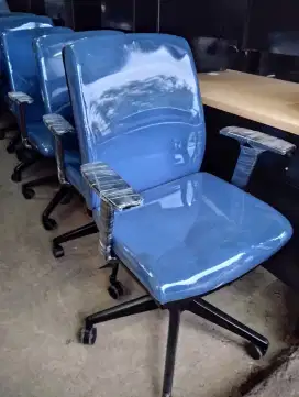 Kursi kantor/kerja