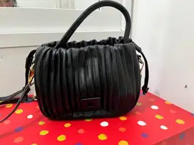 Dijual Tas kecil Hitam
