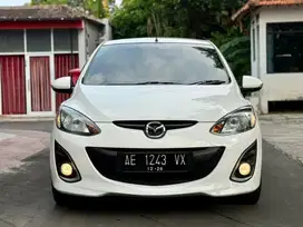 Mazda 2 V Th 2014 Automatic Low KM Istimewa