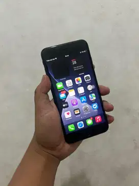 Iphone 7 plus 128GB hp dus kabel aja