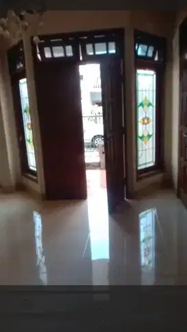 disewakan rumah siap masuk lokasi bendul merisi dekat plaza marina