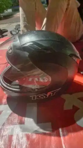 R10 lecet pemakaian