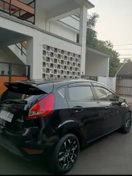 Ford Fiesta Matic Konvensional 2012