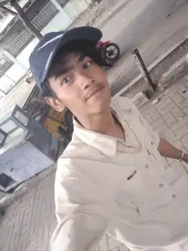 Cari kerjaan apa aja yang penting halal