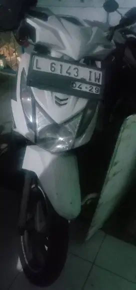 Jual Honda beat putih
